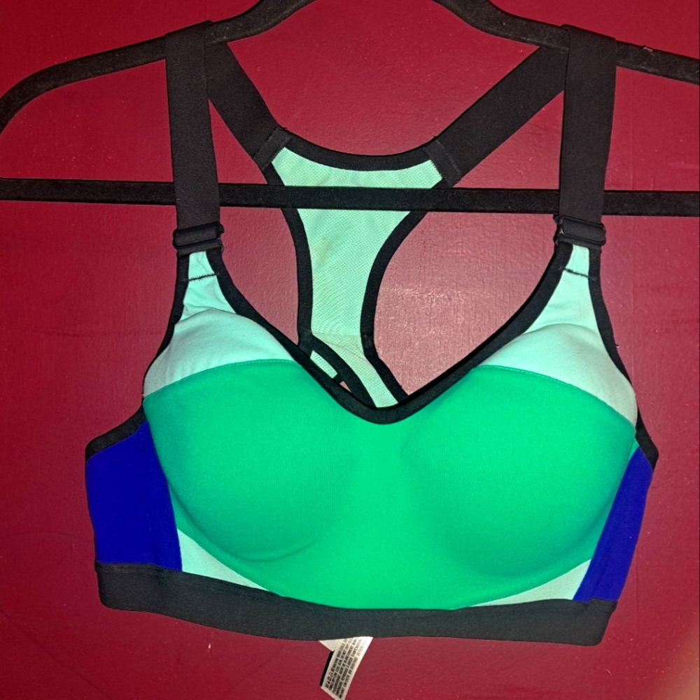 Victoria Secret Sportsbra